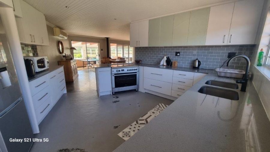 4 Bedroom Property for Sale in Malgas Western Cape